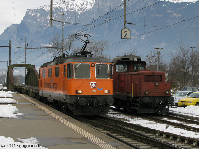 SBB Re 4/4 II 11320 'Interregio Cargo' e Em 3/3 18832